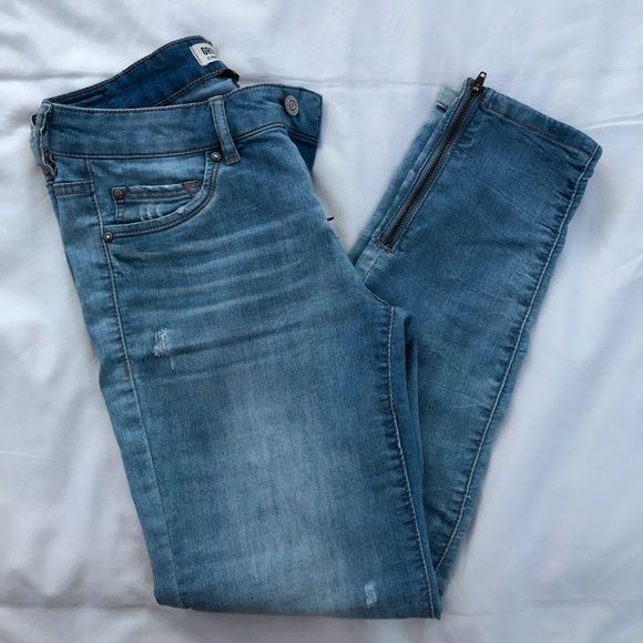 Light washed jeans - Picture 1 of 5